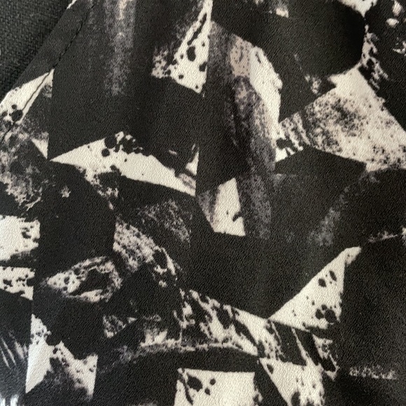 Cute mini dress - Picture 3 of 10